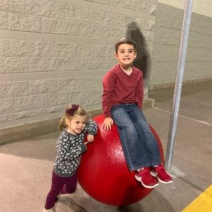 Meet your Posher, Casey